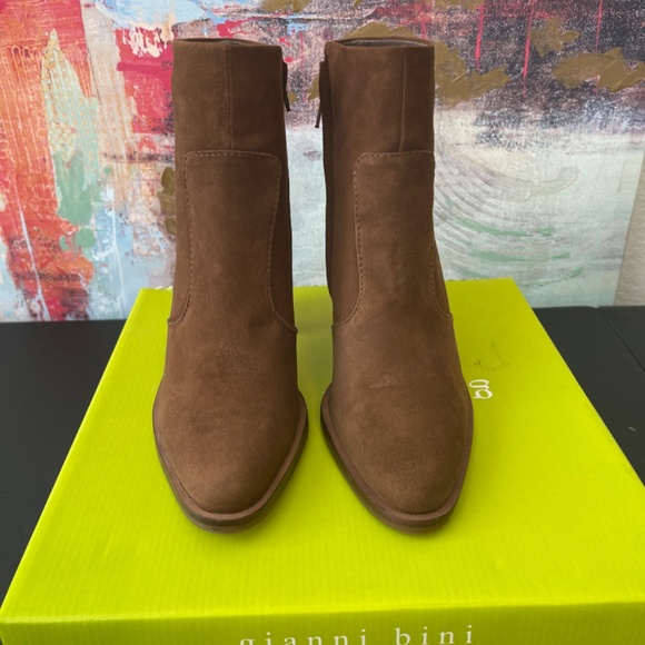 Gianni Bini Tovy Suede Ankle boot - Picture 3 of 7